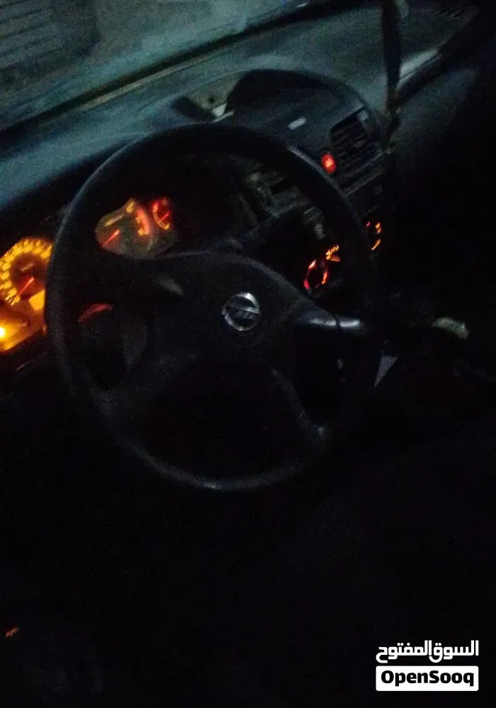 Nissan Almera