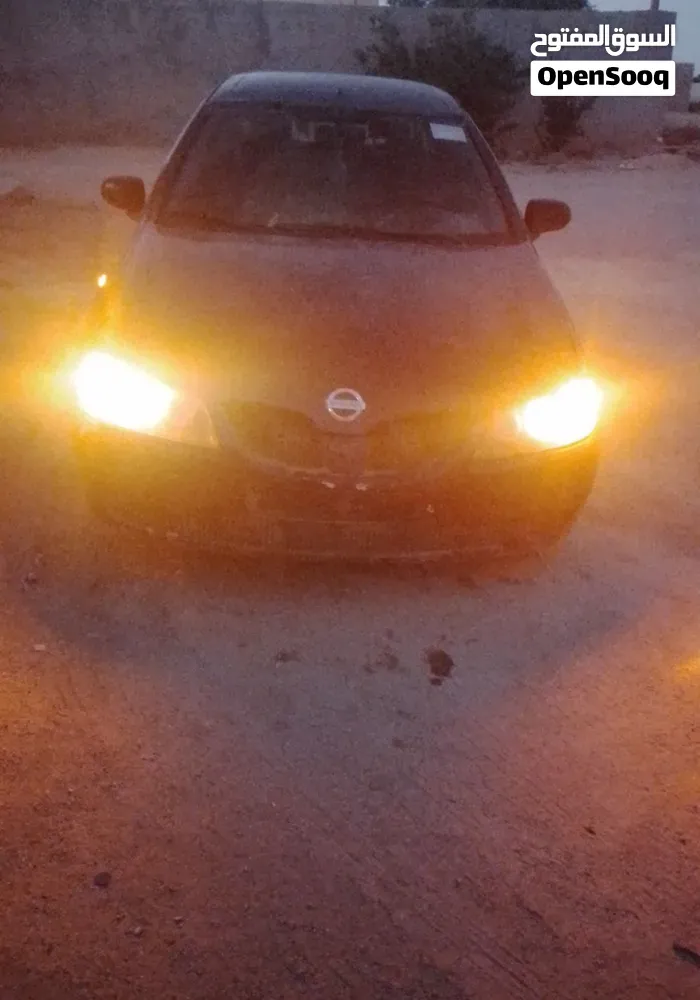 Nissan Almera 2005 photo 2