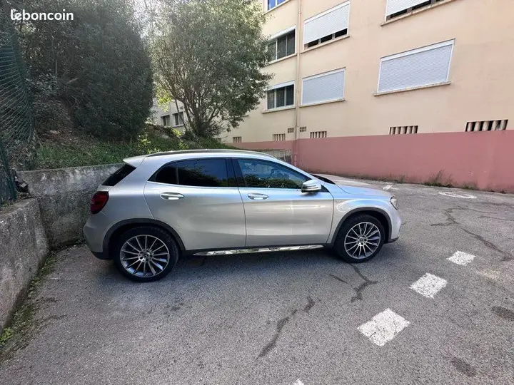 Mercedes-Benz Gla 2019 photo 2