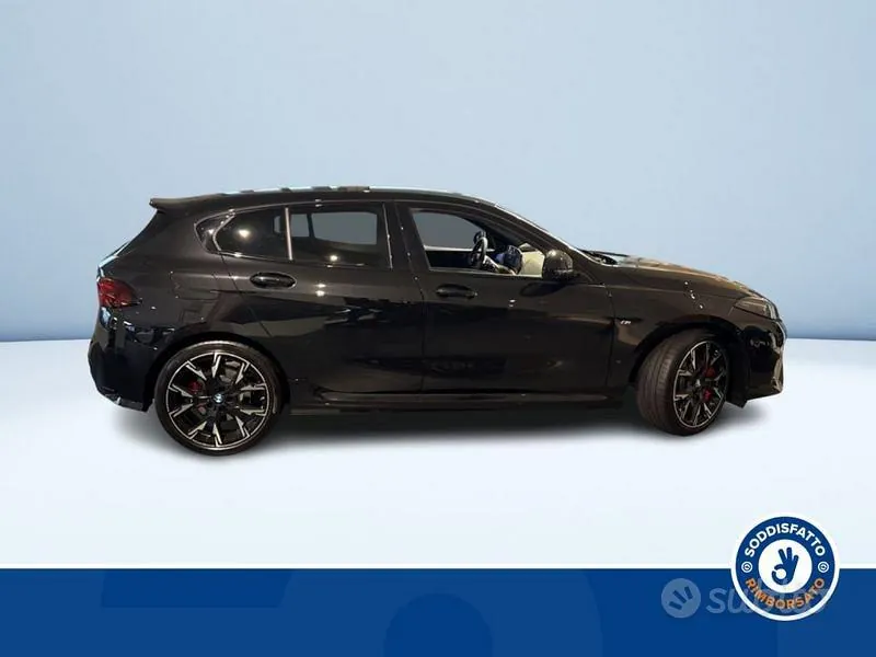 BMW 1 Series 2025 photo 4