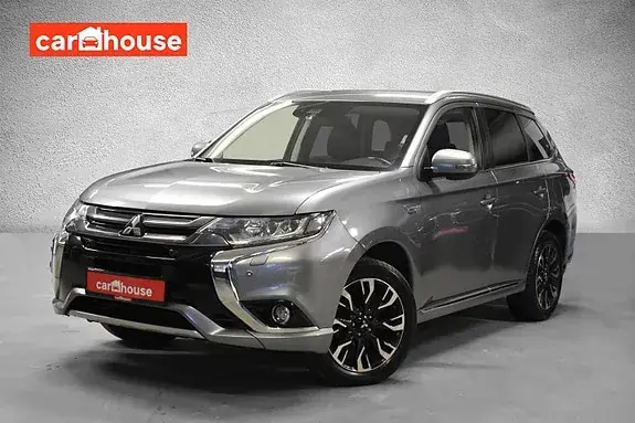 Mitsubishi Outlander 2017 photo 2