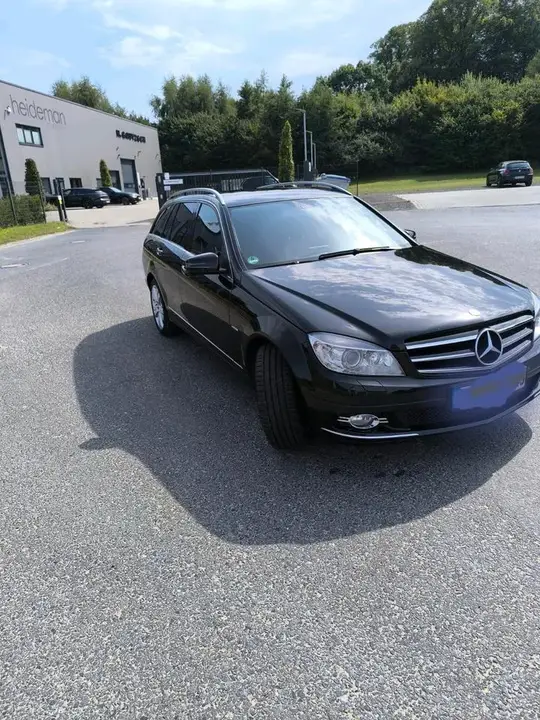Mercedes-Benz C220