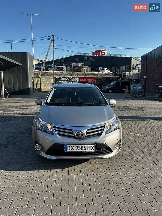 Toyota Avensis 2012 photo 3