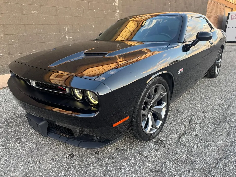 Dodge Challenger 2015 photo 2