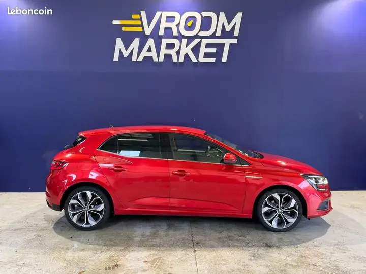 Renault Megane 2019 photo 2