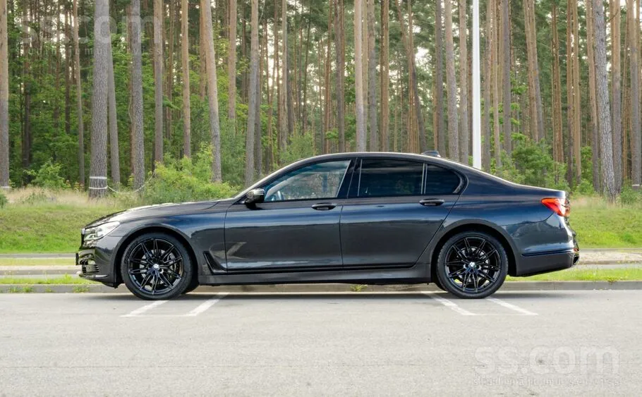 BMW 740 2016 photo 4