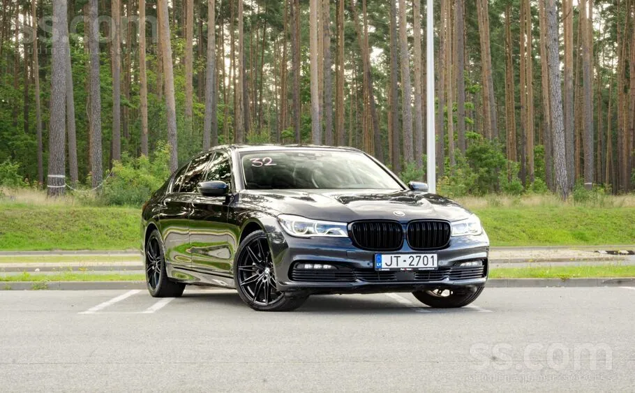 BMW 740 2016 photo 2