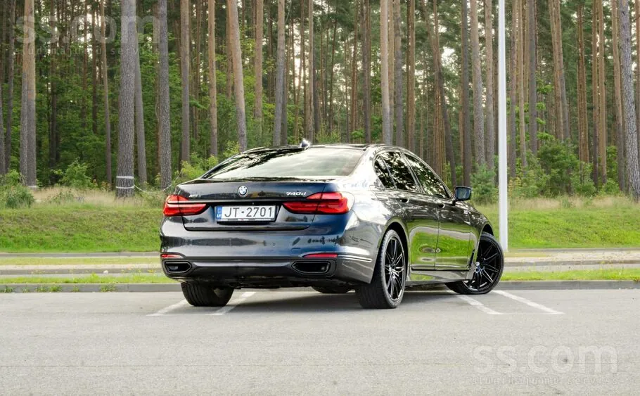 BMW 740 2016 photo 5
