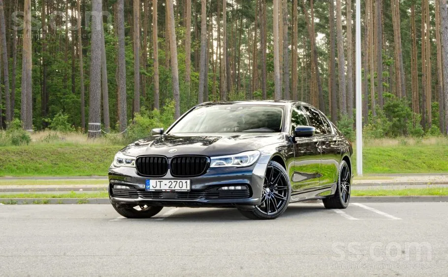 BMW 740
