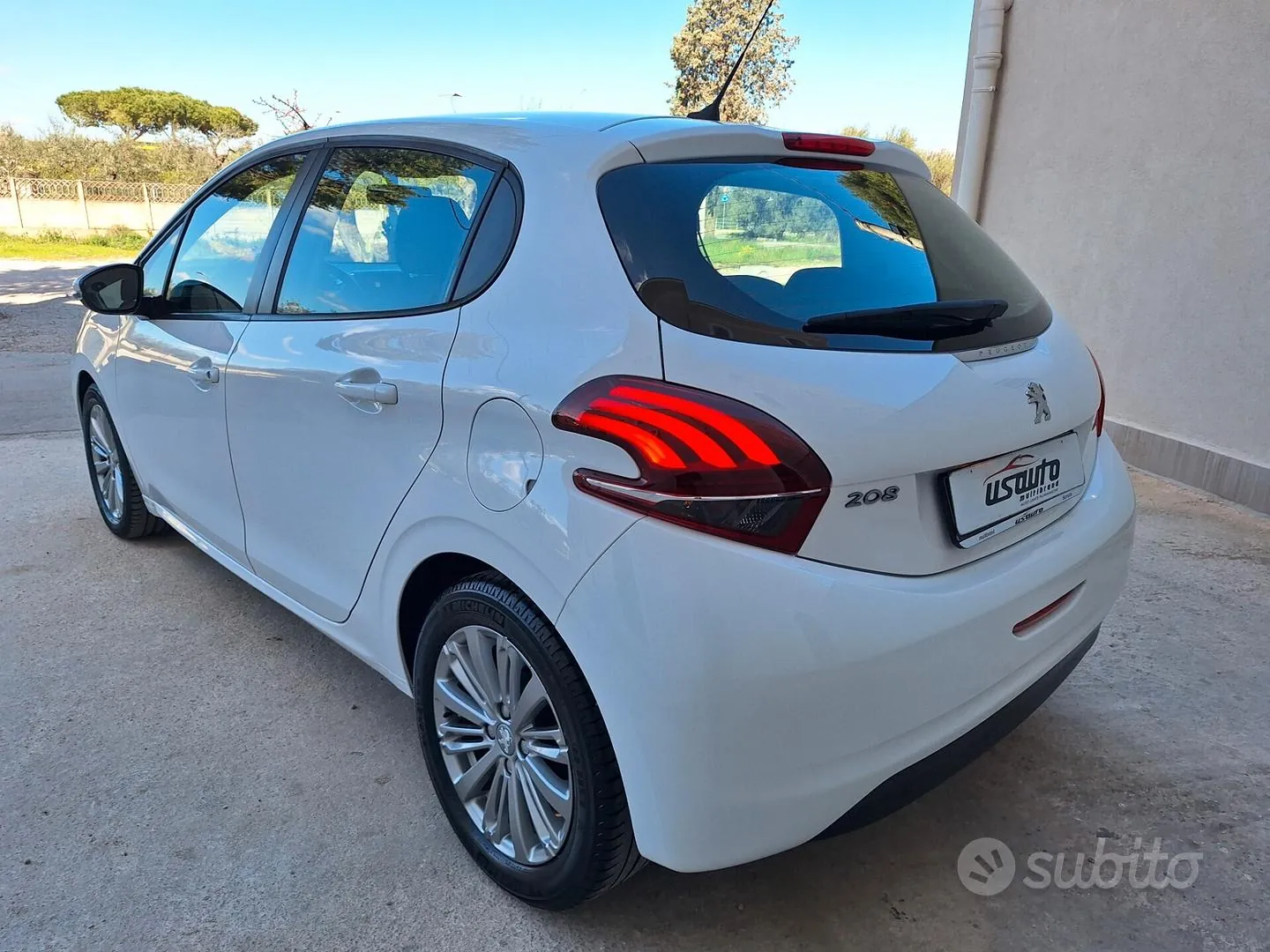 Peugeot 208 2019 photo 3