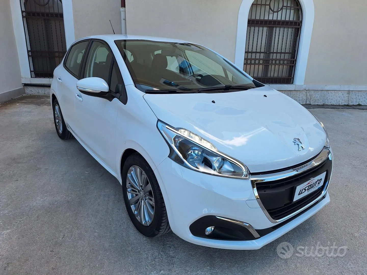 Peugeot 208 2019 photo 2