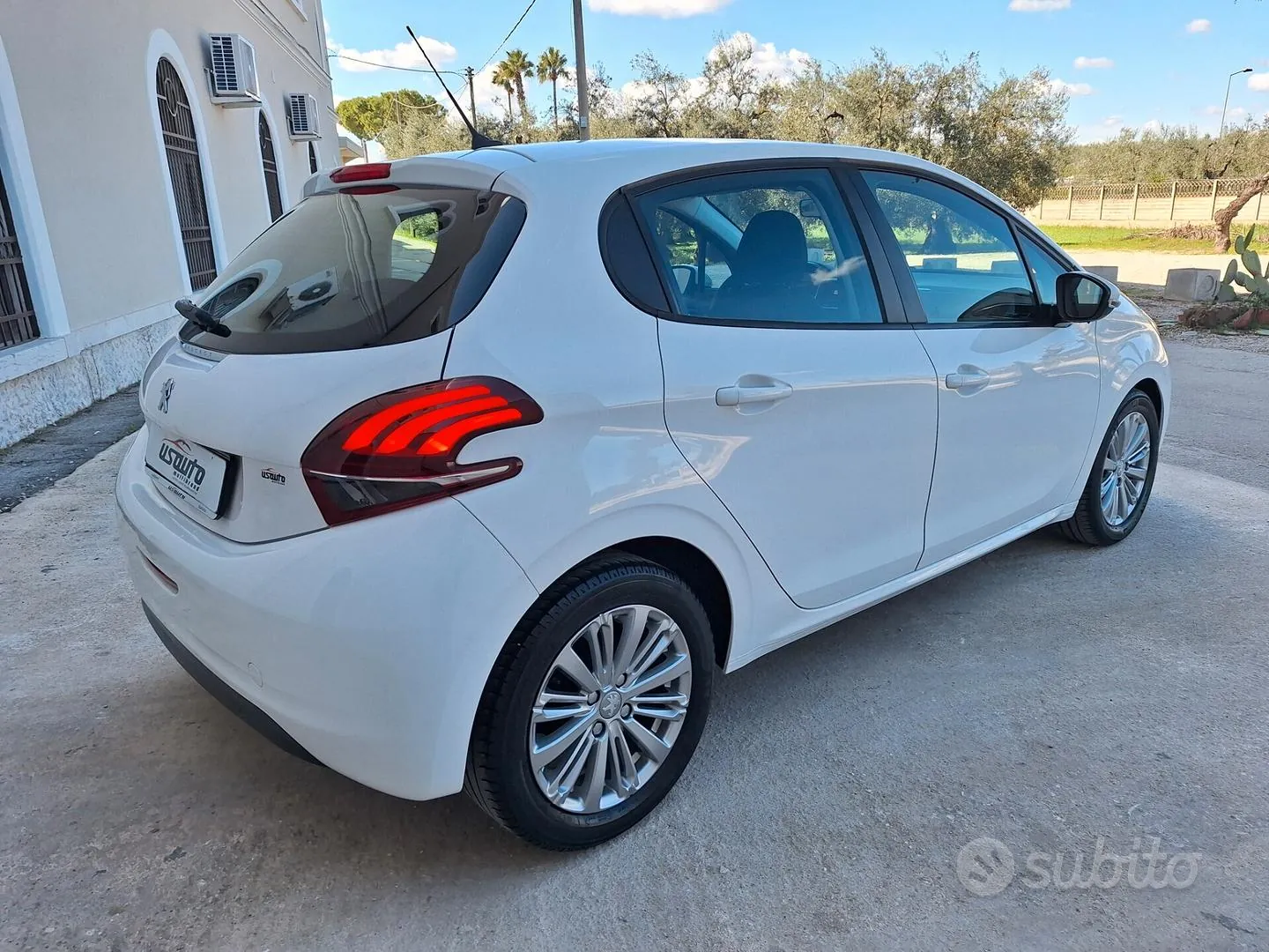 Peugeot 208 2019 photo 4