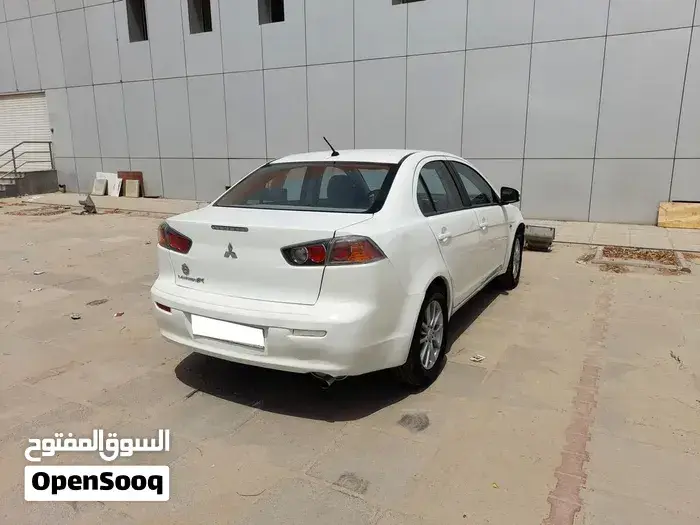 Mitsubishi Lancer 2017 photo 2