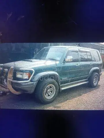 Isuzu Trooper