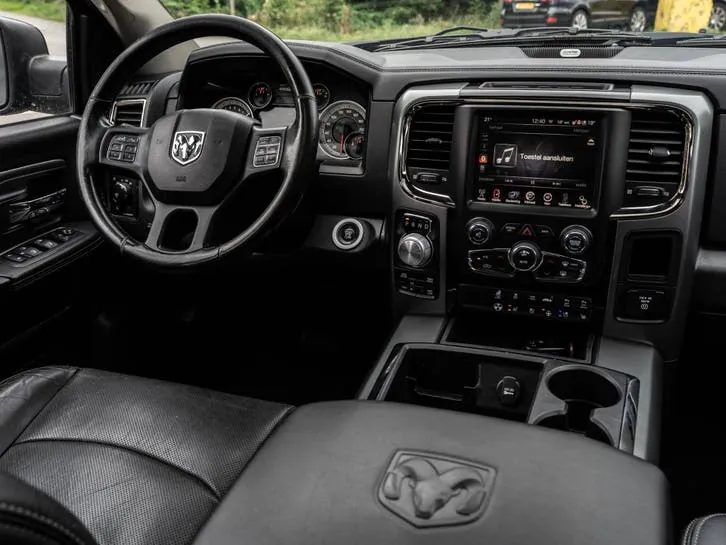 Dodge Ram 1500 2015 photo 2