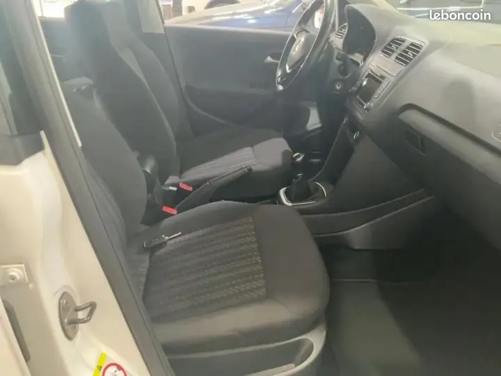 Volkswagen Polo 2014 photo 4