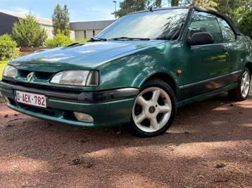 Renault 19