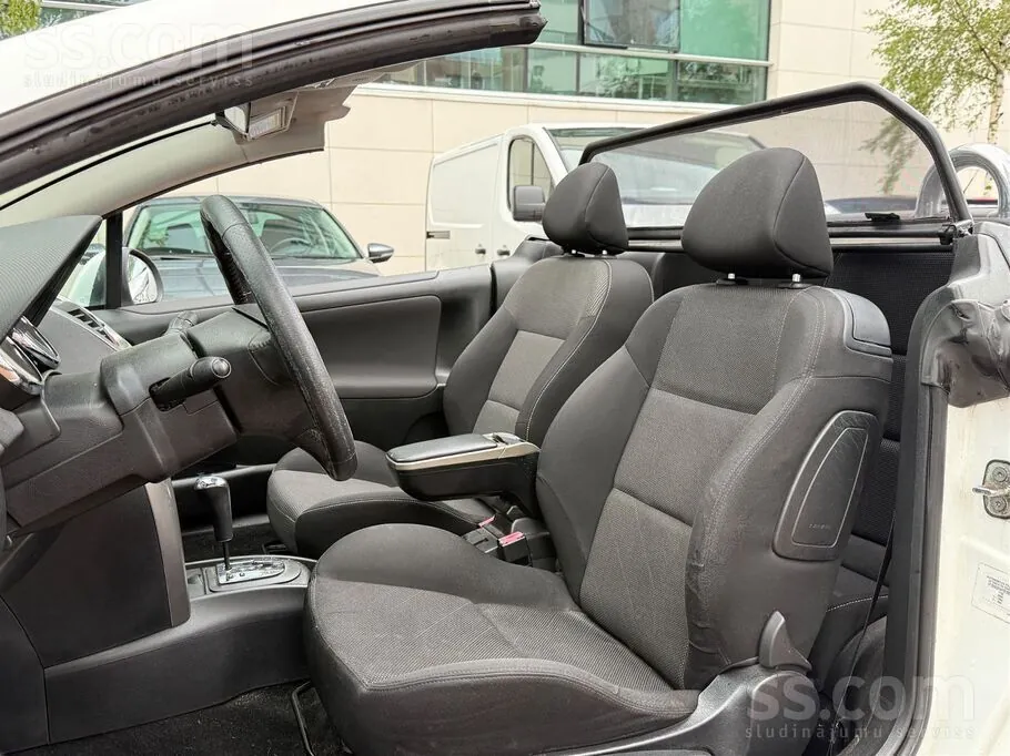 Peugeot 207 2009 photo 3