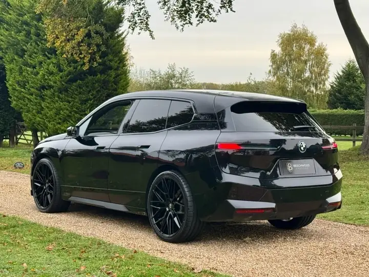 BMW Ix 2021 photo 2