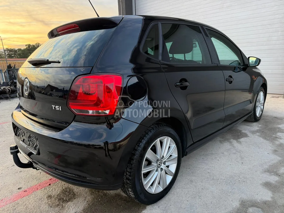 Volkswagen Polo 2011 photo 5