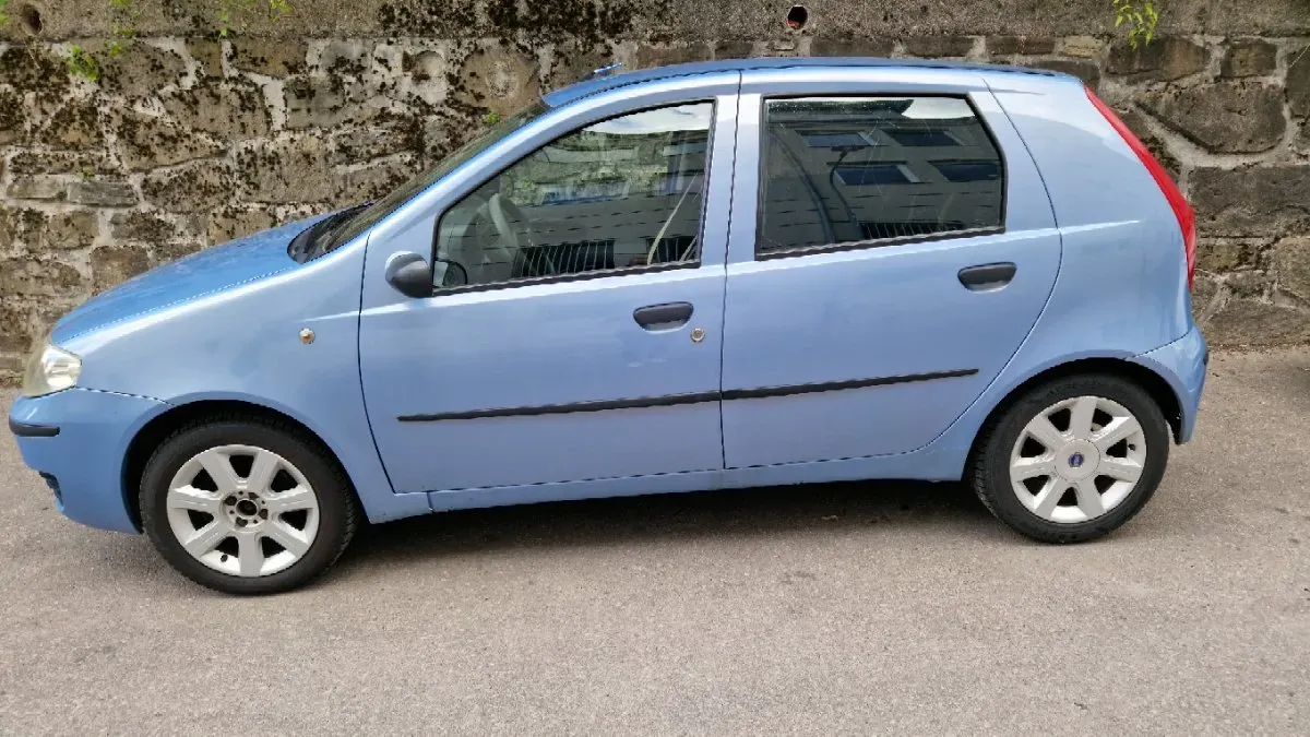 Fiat Punto 2004 photo 3