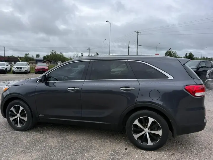 Kia Sorento 2016 photo 4