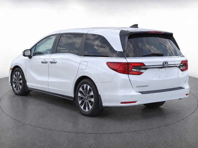 Honda Odyssey 2023 photo 3