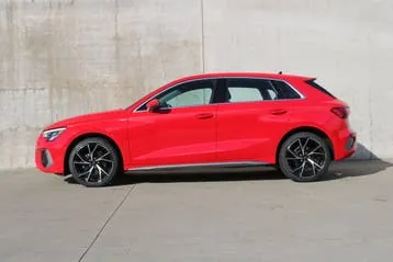 Audi A3 2024 photo 2