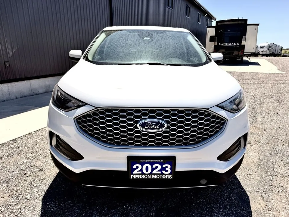 Ford Edge 2023 photo 2