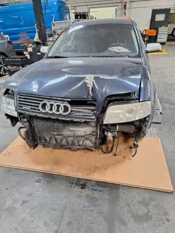 Audi A6 2003 photo 2