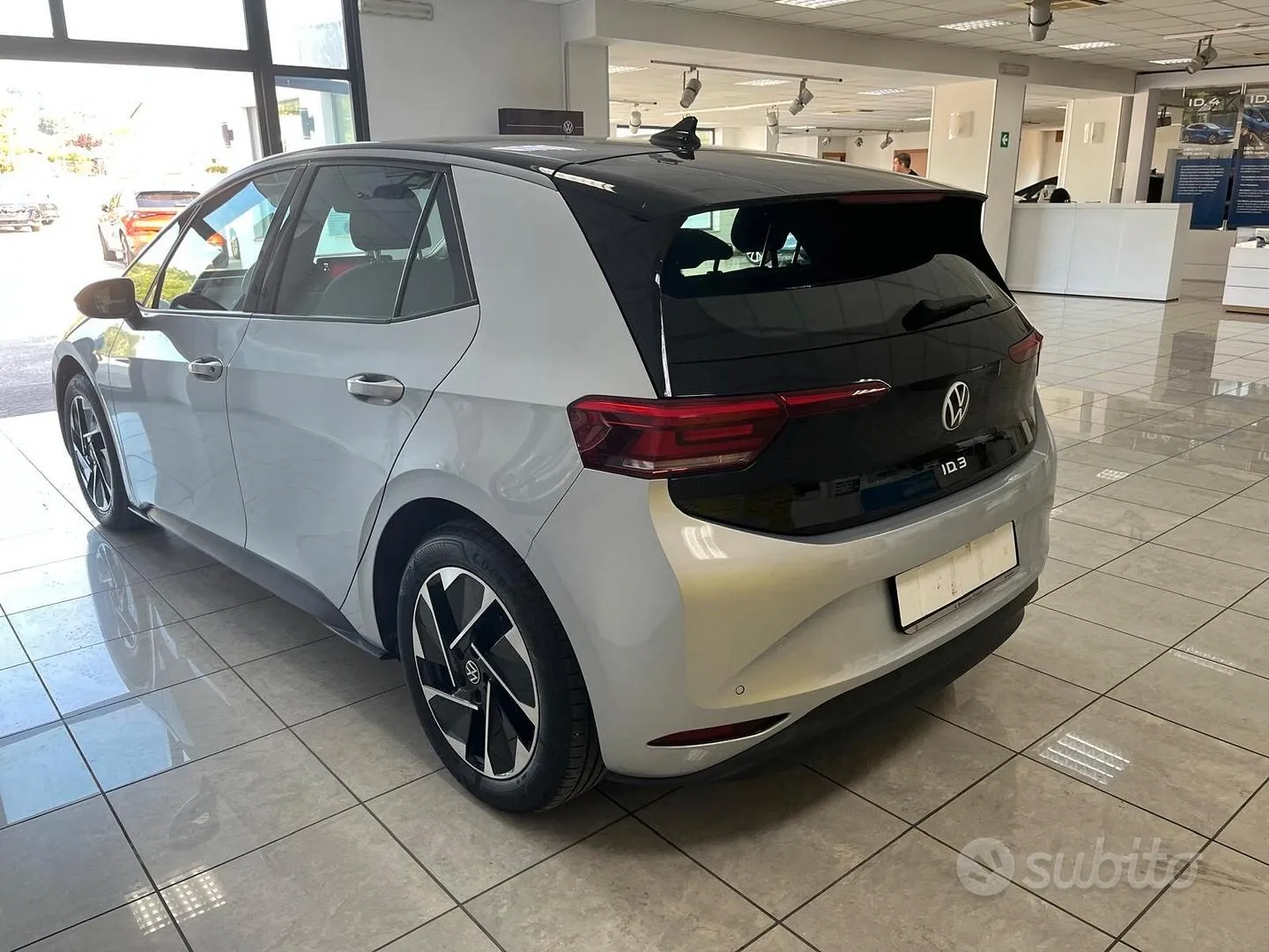 Volkswagen Id.3 2023 photo 3