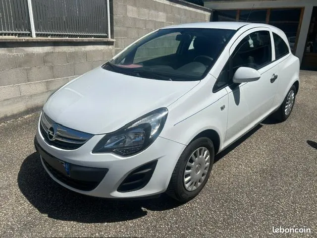 Opel Corsa 2014 photo 2