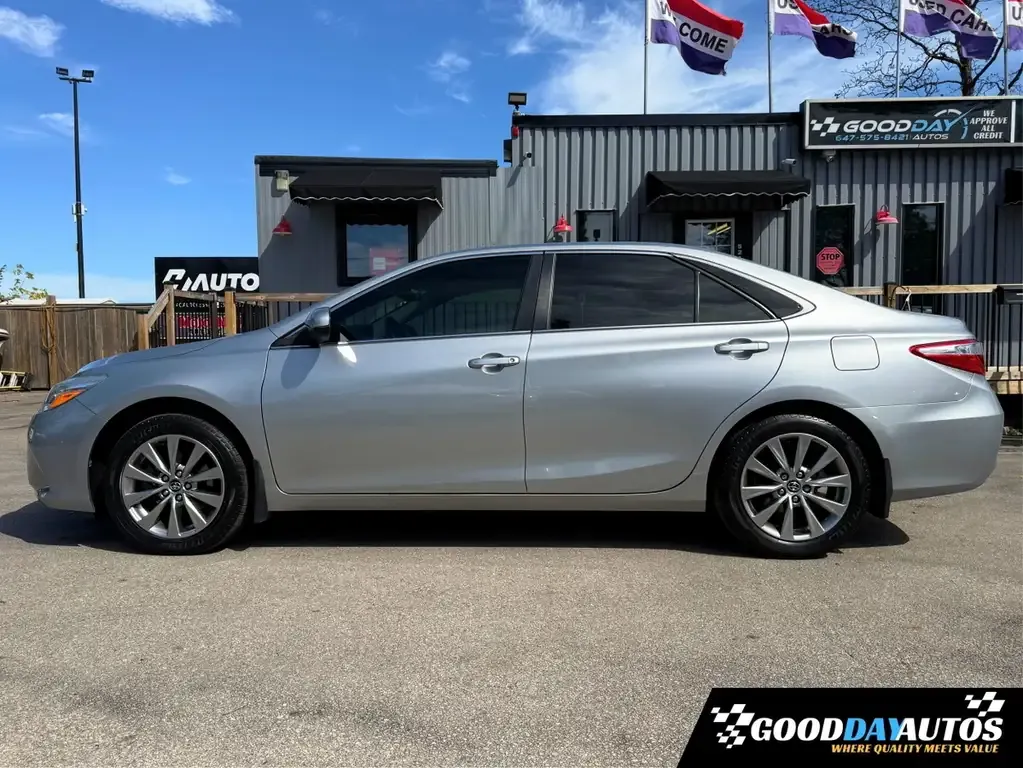 Toyota Camry 2017 photo 2