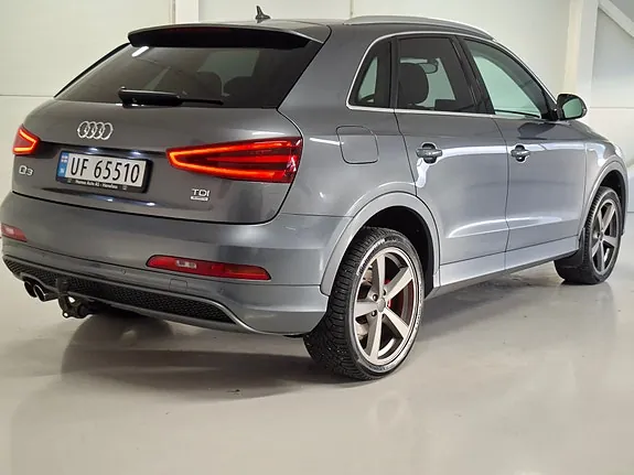 Audi Q3 2015 photo 2