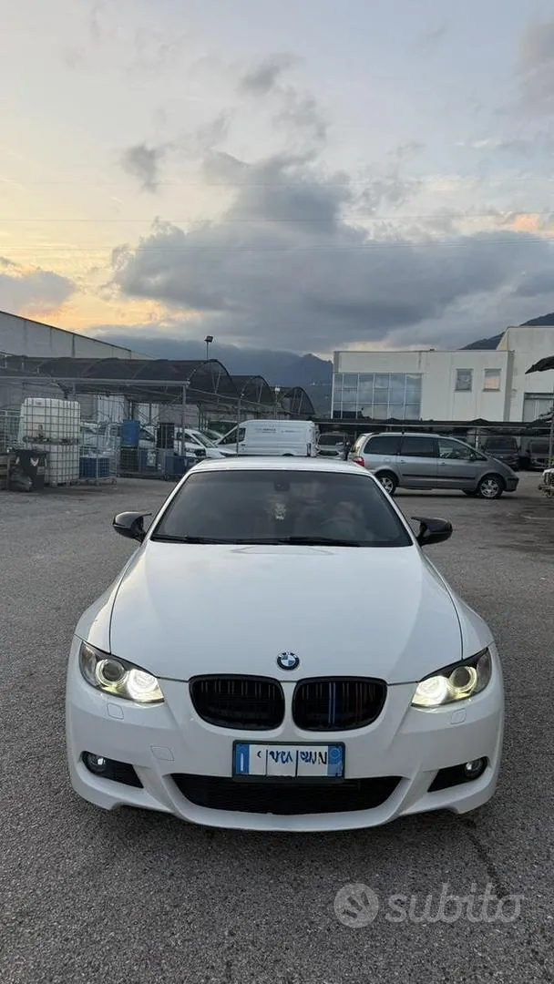 BMW 320D 2010 photo 3