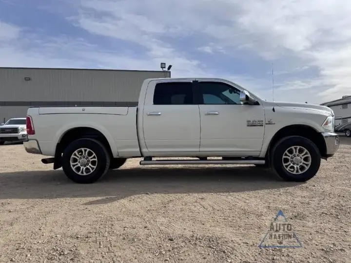 Ram 3500 Laramie 2017 photo 4