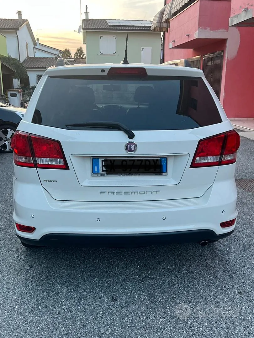 Fiat Freemont 2014 photo 2