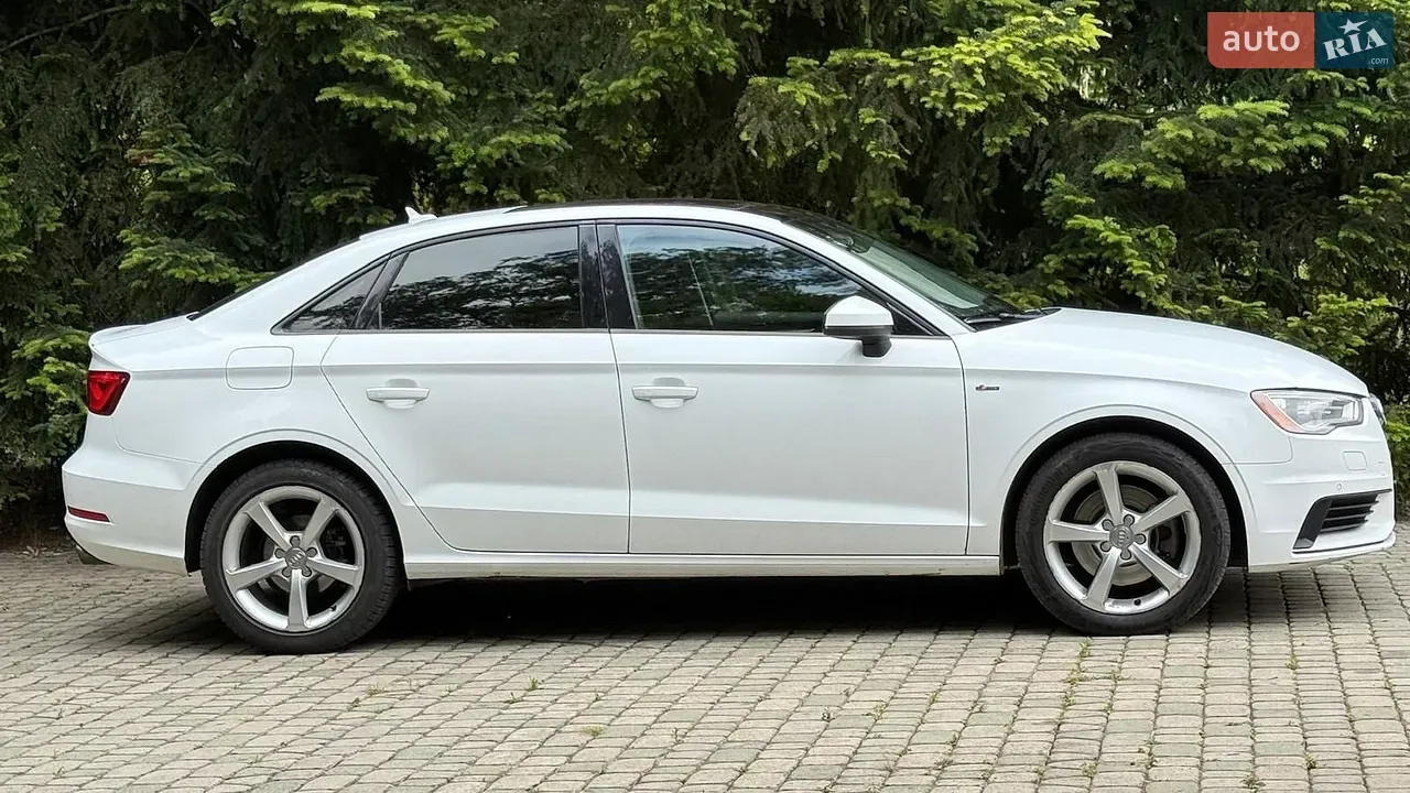 Audi A3 2015 photo 2