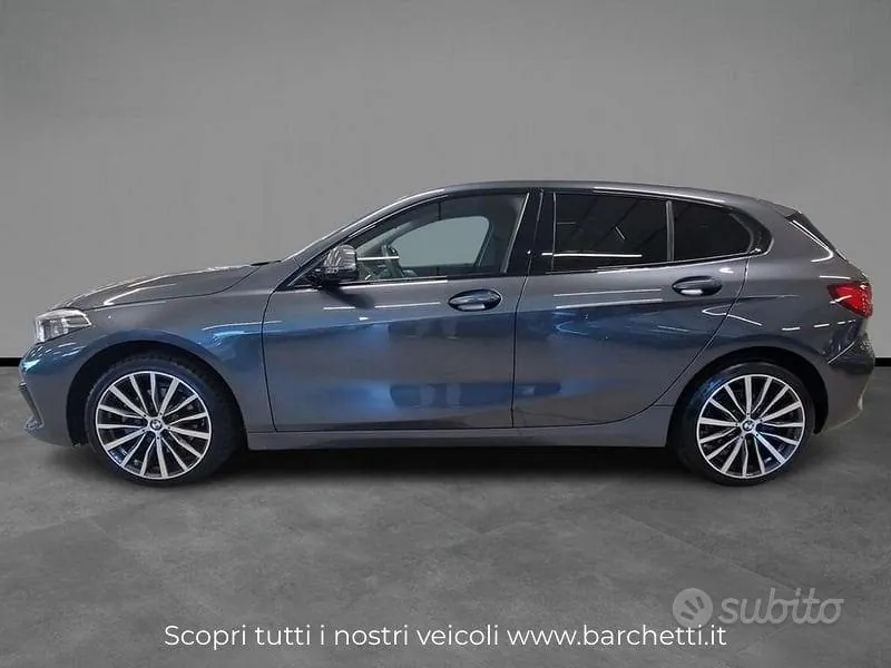 BMW 1 Series 2021 photo 2