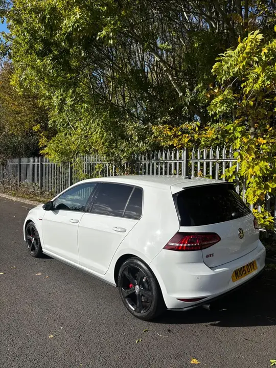 Volkswagen Golf 2015 photo 3