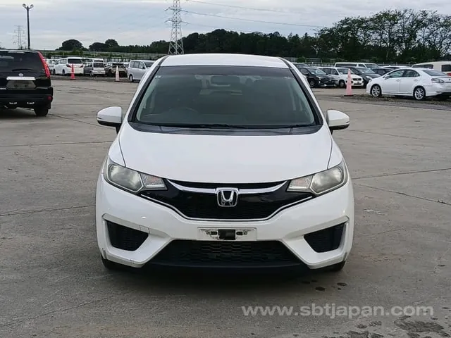 Honda Fit 2016 photo 3