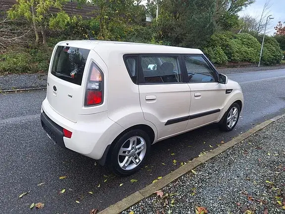 Kia Soul 2009 photo 3