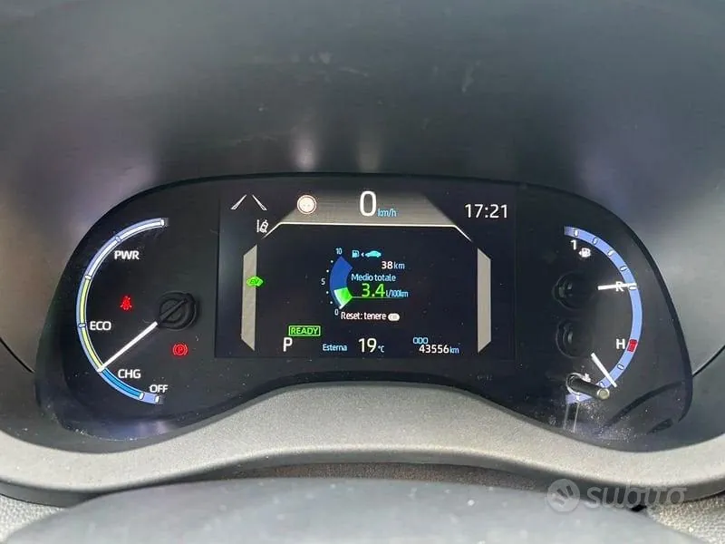 Toyota Yaris Cross 2022 photo 3