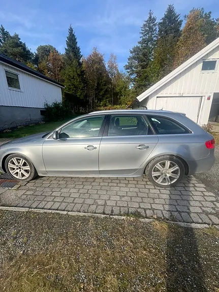 Audi A4 2009 photo 4