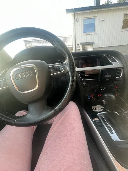 Audi A4 2009 photo 3