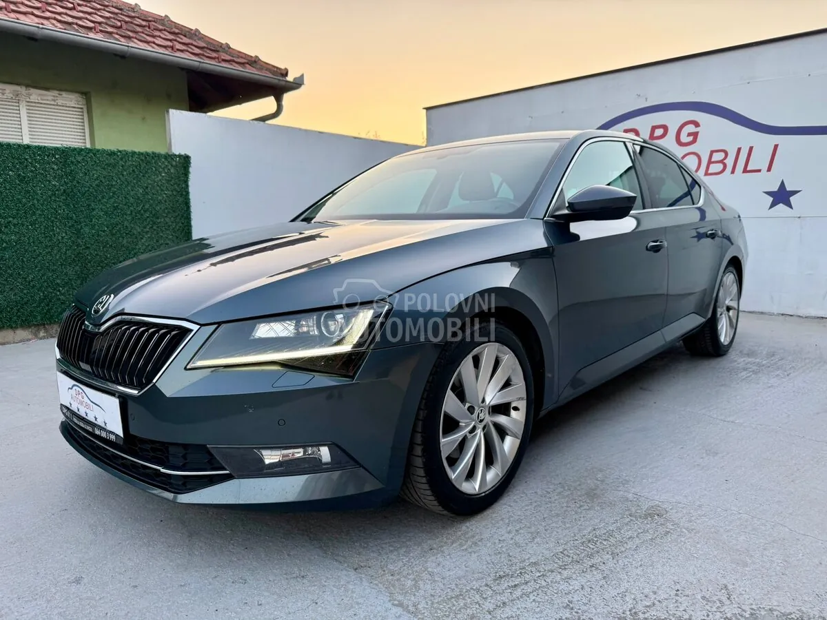 Skoda Superb 2018 photo 2