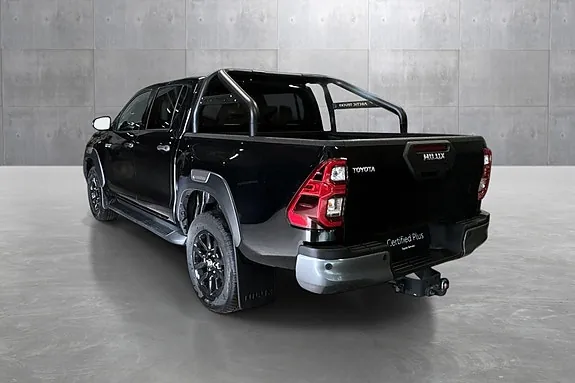 Toyota Hilux 2025 photo 3