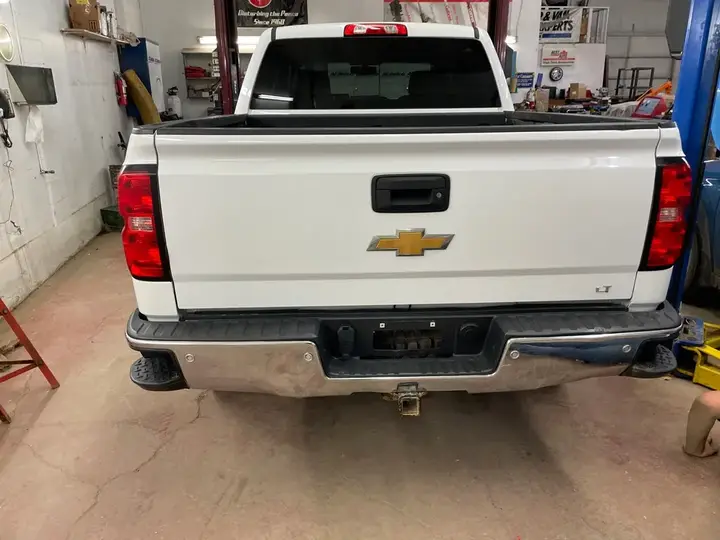 Chevrolet C/K Pickup 1500 2018 photo 4