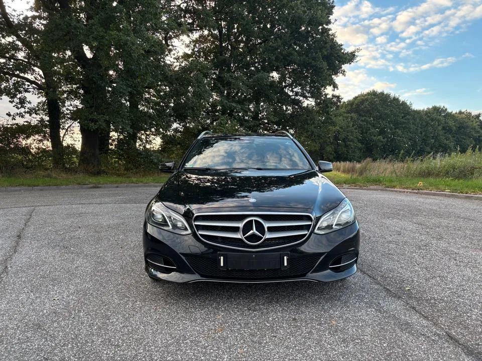Mercedes-Benz E 220