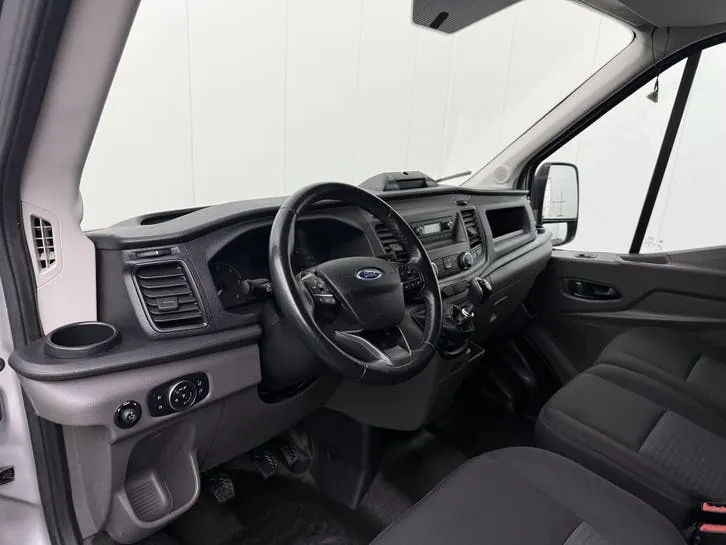 Ford Transit 2022 photo 3
